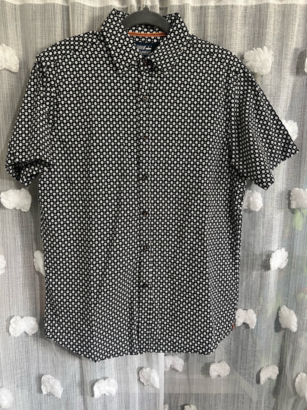 Men's Black with White skulls all over Short Sleeve Button-Up Shirt